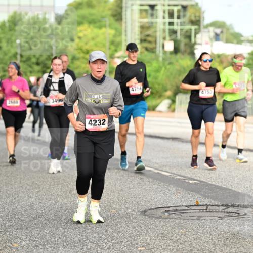 06.09.2026 - CURREX Alsterlauf Dr. Thomas Lammeyer http://msf.ph/oto/10142846 06.09.2026 10:12:49 Laufen 2648, 3496, 4232, 4756, 4750 meine-sportfotos.de