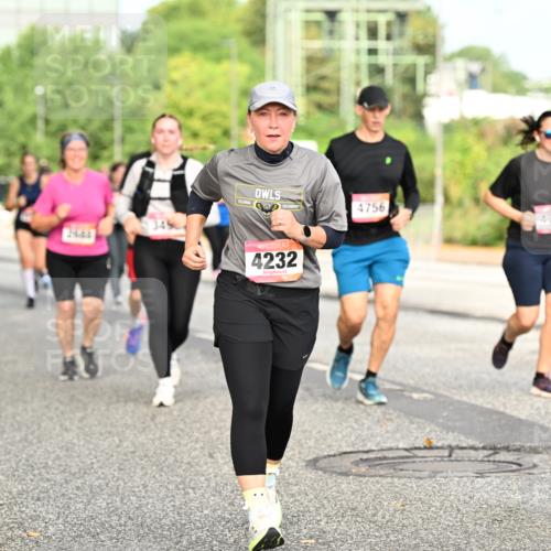 06.09.2026 - CURREX Alsterlauf Dr. Thomas Lammeyer http://msf.ph/oto/10142855 06.09.2026 10:12:50 Laufen 4232, 4756, 4750 meine-sportfotos.de