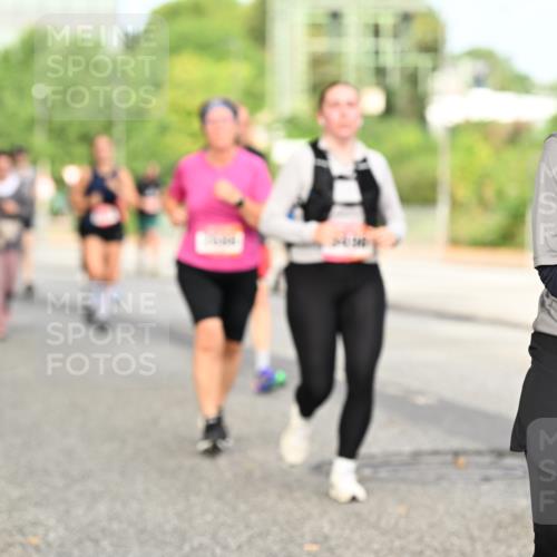 06.09.2026 - CURREX Alsterlauf Dr. Thomas Lammeyer http://msf.ph/oto/10142870 06.09.2026 10:12:52 Laufen 4232 meine-sportfotos.de