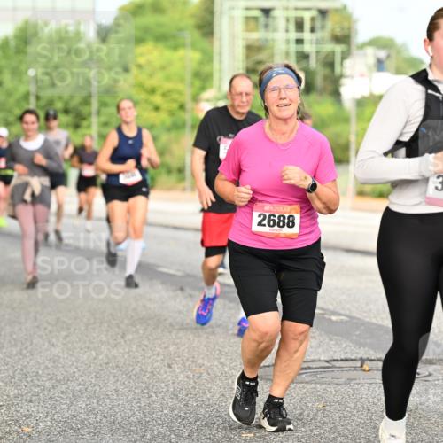 06.09.2026 - CURREX Alsterlauf Dr. Thomas Lammeyer http://msf.ph/oto/10142883 06.09.2026 10:12:53 Laufen 2688, 3496 meine-sportfotos.de