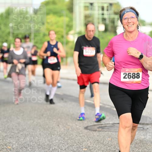 06.09.2026 - CURREX Alsterlauf Dr. Thomas Lammeyer http://msf.ph/oto/10142890 06.09.2026 10:12:54 Laufen 5037, 2688 meine-sportfotos.de