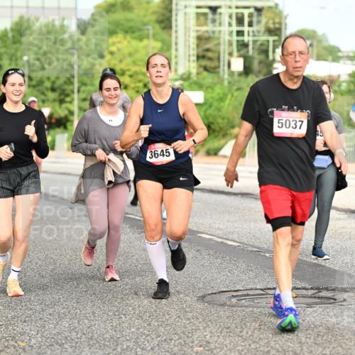 06.09.2026 - CURREX Alsterlauf Dr. Thomas Lammeyer http://msf.ph/oto/10142908 06.09.2026 10:12:56 Laufen 6615, 3645, 5037, 6025 meine-sportfotos.de