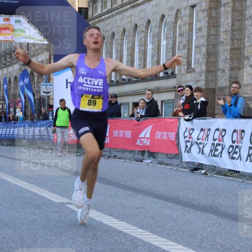 06.09.2026 - CURREX Alsterlauf Strokosch-Dieckow http://msf.ph/oto/10142915 06.09.2026 11:15:28 Ziel 83, 88, 89 meine-sportfotos.de