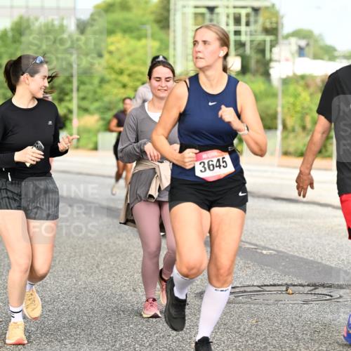 06.09.2026 - CURREX Alsterlauf Dr. Thomas Lammeyer http://msf.ph/oto/10142919 06.09.2026 10:12:57 Laufen 5615, 3645, 5037 meine-sportfotos.de