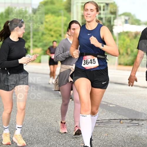 06.09.2026 - CURREX Alsterlauf Dr. Thomas Lammeyer http://msf.ph/oto/10142920 06.09.2026 10:12:57 Laufen 3645, 5037 meine-sportfotos.de