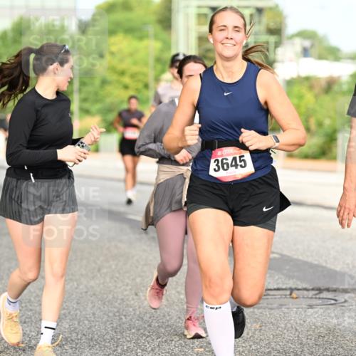 06.09.2026 - CURREX Alsterlauf Dr. Thomas Lammeyer http://msf.ph/oto/10142922 06.09.2026 10:12:57 Laufen 3645, 5037 meine-sportfotos.de