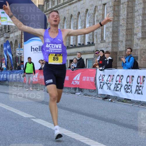 06.09.2026 - CURREX Alsterlauf Strokosch-Dieckow http://msf.ph/oto/10142926 06.09.2026 11:15:28 Ziel 83, 88, 89 meine-sportfotos.de