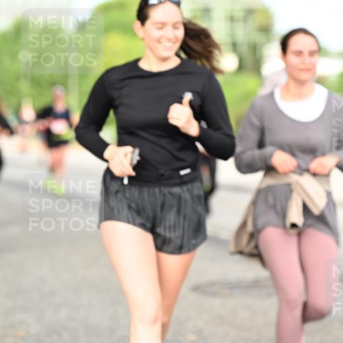 06.09.2026 - CURREX Alsterlauf Dr. Thomas Lammeyer http://msf.ph/oto/10142933 06.09.2026 10:12:58 Laufen  meine-sportfotos.de