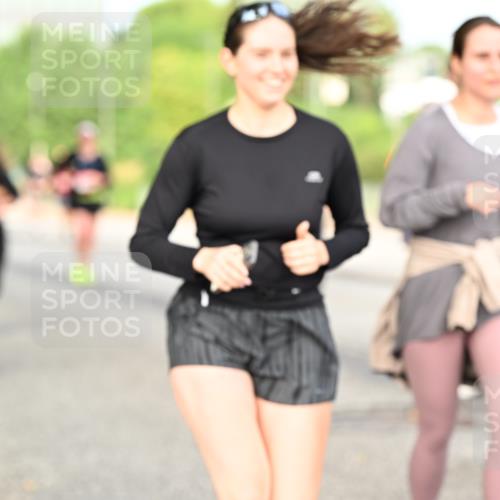 06.09.2026 - CURREX Alsterlauf Dr. Thomas Lammeyer http://msf.ph/oto/10142934 06.09.2026 10:12:58 Laufen  meine-sportfotos.de