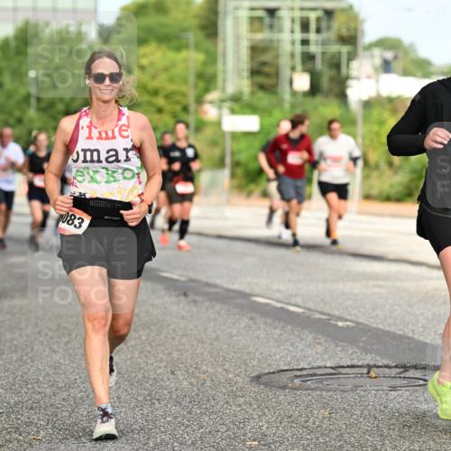 06.09.2026 - CURREX Alsterlauf Dr. Thomas Lammeyer http://msf.ph/oto/10143011 06.09.2026 10:13:07 Laufen 5560, 083 meine-sportfotos.de