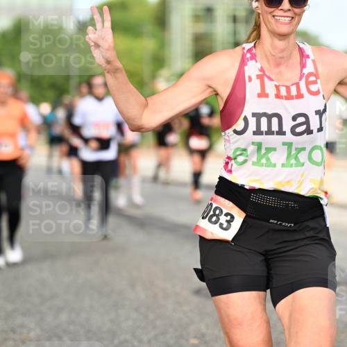 06.09.2026 - CURREX Alsterlauf Dr. Thomas Lammeyer http://msf.ph/oto/10143026 06.09.2026 10:13:08 Laufen 083 meine-sportfotos.de