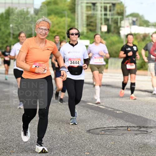 06.09.2026 - CURREX Alsterlauf Dr. Thomas Lammeyer http://msf.ph/oto/10143044 06.09.2026 10:13:10 Laufen 3444, 5743 meine-sportfotos.de