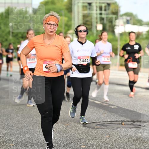 06.09.2026 - CURREX Alsterlauf Dr. Thomas Lammeyer http://msf.ph/oto/10143048 06.09.2026 10:13:10 Laufen 4542, 3444 meine-sportfotos.de