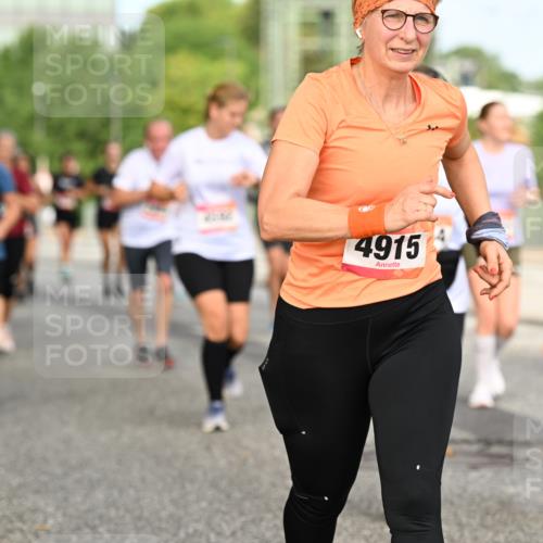 06.09.2026 - CURREX Alsterlauf Dr. Thomas Lammeyer http://msf.ph/oto/10143059 06.09.2026 10:13:11 Laufen 4915 meine-sportfotos.de