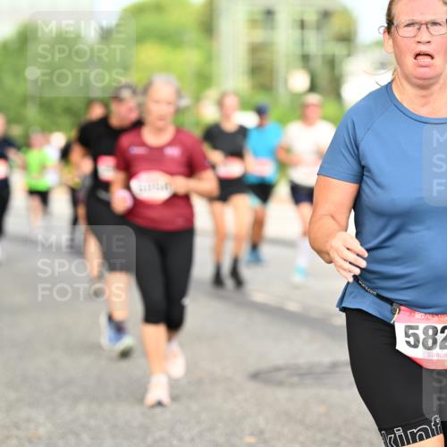 06.09.2026 - CURREX Alsterlauf Dr. Thomas Lammeyer http://msf.ph/oto/10143089 06.09.2026 10:13:15 Laufen 6, 5820 meine-sportfotos.de
