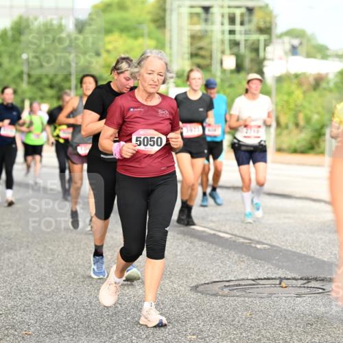06.09.2026 - CURREX Alsterlauf Dr. Thomas Lammeyer http://msf.ph/oto/10143092 06.09.2026 10:13:15 Laufen 3948, 5050, 3973 meine-sportfotos.de