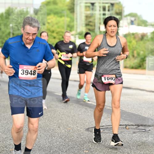 06.09.2026 - CURREX Alsterlauf Dr. Thomas Lammeyer http://msf.ph/oto/10143120 06.09.2026 10:13:18 Laufen 3948, 1092, 6081 meine-sportfotos.de