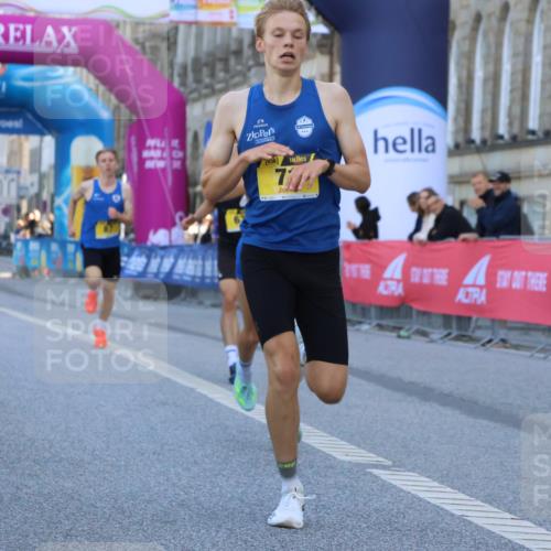 06.09.2026 - CURREX Alsterlauf Strokosch-Dieckow http://msf.ph/oto/10143145 06.09.2026 11:16:16 Ziel 62, 63, 71, 78, 80, 86, 87 meine-sportfotos.de