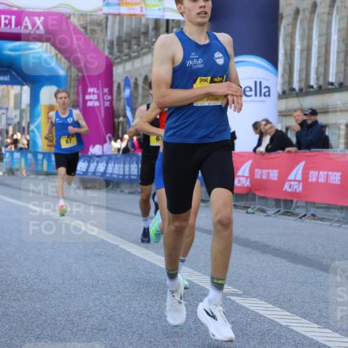 06.09.2026 - CURREX Alsterlauf Strokosch-Dieckow http://msf.ph/oto/10143154 06.09.2026 11:16:16 Ziel 62, 63, 71, 78, 80, 86, 87 meine-sportfotos.de