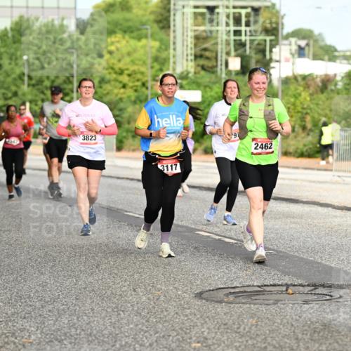 06.09.2026 - CURREX Alsterlauf Dr. Thomas Lammeyer http://msf.ph/oto/10143162 06.09.2026 10:13:23 Laufen 2795, 3823, 97, 2462, 3117 meine-sportfotos.de