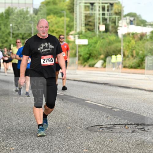 06.09.2026 - CURREX Alsterlauf Dr. Thomas Lammeyer http://msf.ph/oto/10143207 06.09.2026 10:13:31 Laufen 4107, 2795, 3083 meine-sportfotos.de