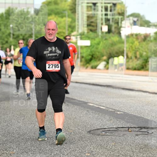 06.09.2026 - CURREX Alsterlauf Dr. Thomas Lammeyer http://msf.ph/oto/10143209 06.09.2026 10:13:31 Laufen 4107, 2795, 3083 meine-sportfotos.de