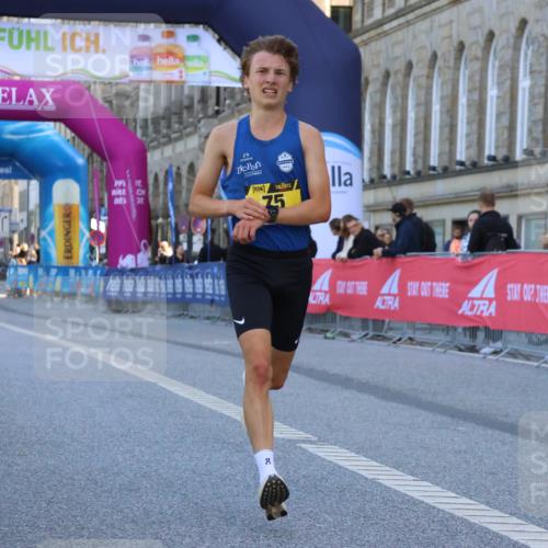 06.09.2026 - CURREX Alsterlauf Strokosch-Dieckow http://msf.ph/oto/10143218 06.09.2026 11:16:30 Ziel 70, 75 meine-sportfotos.de