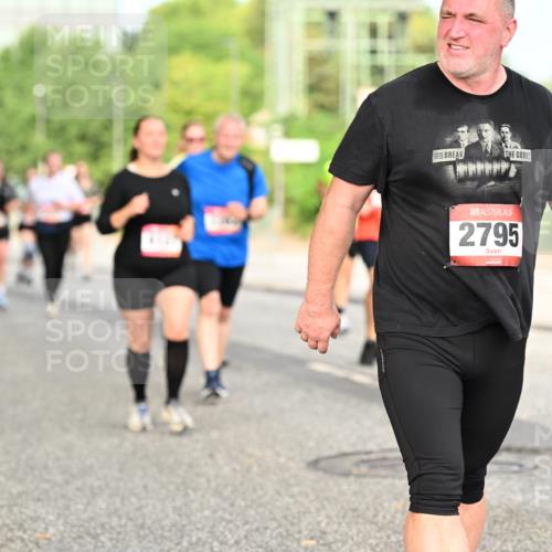 06.09.2026 - CURREX Alsterlauf Dr. Thomas Lammeyer http://msf.ph/oto/10143223 06.09.2026 10:13:34 Laufen 2795 meine-sportfotos.de