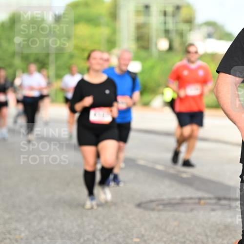06.09.2026 - CURREX Alsterlauf Dr. Thomas Lammeyer http://msf.ph/oto/10143231 06.09.2026 10:13:34 Laufen 27 meine-sportfotos.de