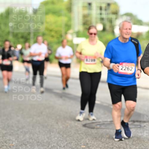 06.09.2026 - CURREX Alsterlauf Dr. Thomas Lammeyer http://msf.ph/oto/10143245 06.09.2026 10:13:36 Laufen 2262, 4107 meine-sportfotos.de