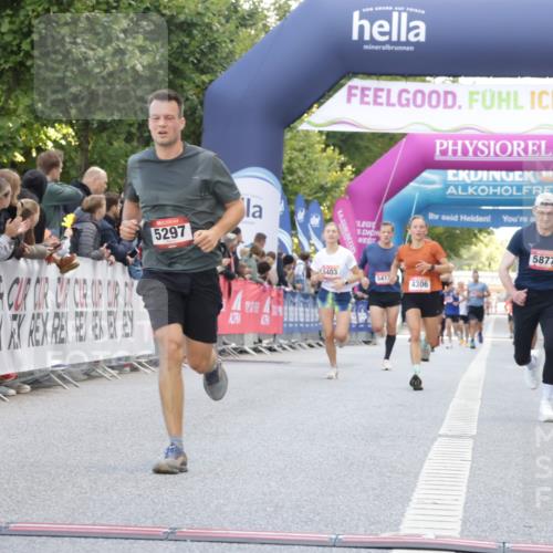 06.09.2026 - CURREX Alsterlauf Yannick Fuchs http://msf.ph/oto/10143271 06.09.2026 09:47:08 Ziel 2210, 2569, 2605, 4306, 5297, 5705, 5877, 6150, 8104, 8125 meine-sportfotos.de
