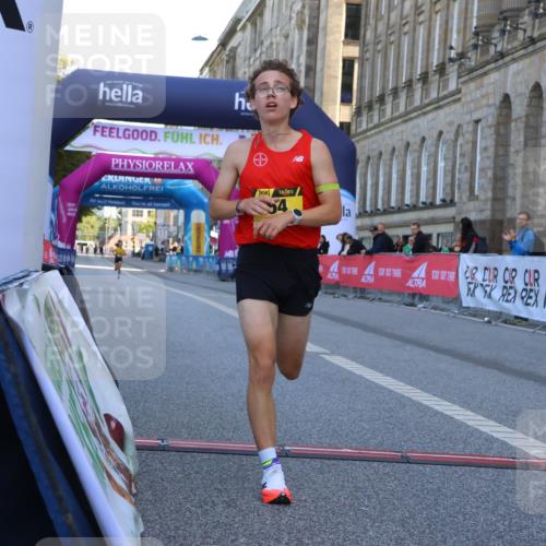 06.09.2026 - CURREX Alsterlauf Strokosch-Dieckow http://msf.ph/oto/10143275 06.09.2026 11:16:39 Ziel 64 meine-sportfotos.de