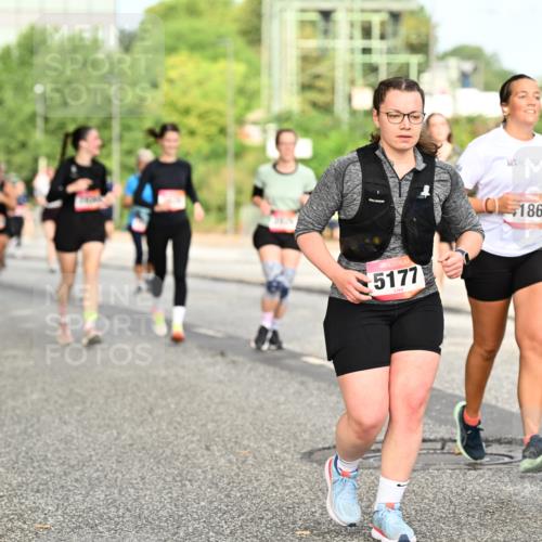 06.09.2026 - CURREX Alsterlauf Dr. Thomas Lammeyer http://msf.ph/oto/10143295 06.09.2026 10:13:41 Laufen 186, 5177 meine-sportfotos.de