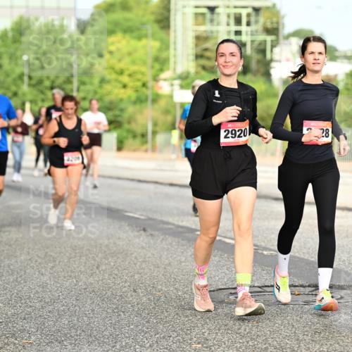 06.09.2026 - CURREX Alsterlauf Dr. Thomas Lammeyer http://msf.ph/oto/10143325 06.09.2026 10:13:45 Laufen 2920, 28 meine-sportfotos.de