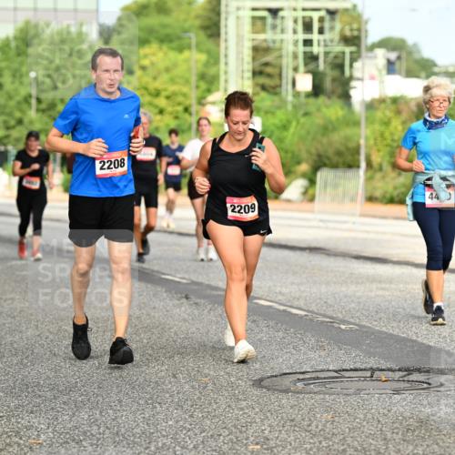 06.09.2026 - CURREX Alsterlauf Dr. Thomas Lammeyer http://msf.ph/oto/10143351 06.09.2026 10:13:48 Laufen 2208, 2209, 44 meine-sportfotos.de