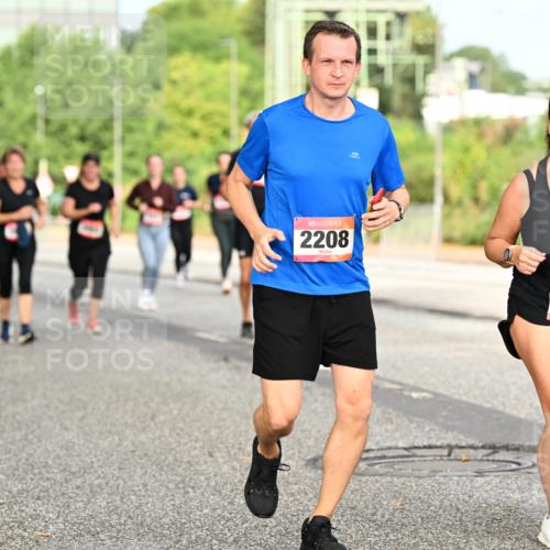 06.09.2026 - CURREX Alsterlauf Dr. Thomas Lammeyer http://msf.ph/oto/10143369 06.09.2026 10:13:49 Laufen 2208, 2209 meine-sportfotos.de
