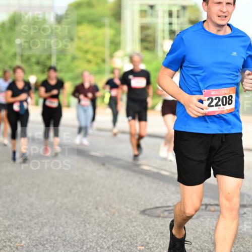 06.09.2026 - CURREX Alsterlauf Dr. Thomas Lammeyer http://msf.ph/oto/10143372 06.09.2026 10:13:50 Laufen 2208 meine-sportfotos.de