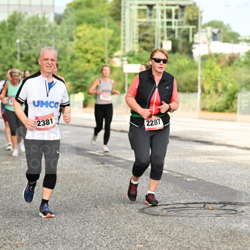 06.09.2026 - CURREX Alsterlauf Dr. Thomas Lammeyer http://msf.ph/oto/10143427 06.09.2026 10:14:03 Laufen 2381, 3643, 2287 meine-sportfotos.de