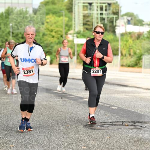 06.09.2026 - CURREX Alsterlauf Dr. Thomas Lammeyer http://msf.ph/oto/10143429 06.09.2026 10:14:03 Laufen 2381, 3643, 2287 meine-sportfotos.de