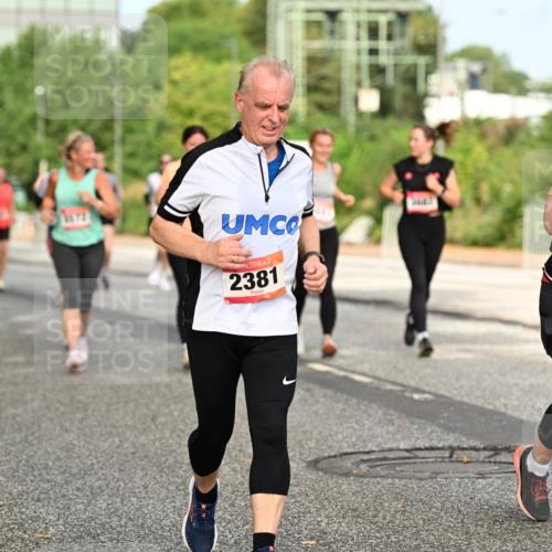 06.09.2026 - CURREX Alsterlauf Dr. Thomas Lammeyer http://msf.ph/oto/10143442 06.09.2026 10:14:04 Laufen 2381, 2287 meine-sportfotos.de