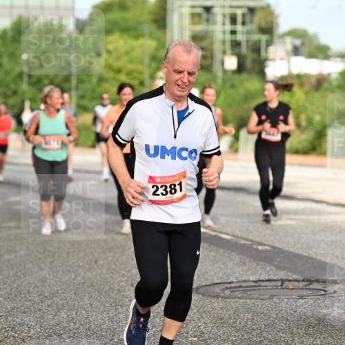 06.09.2026 - CURREX Alsterlauf Dr. Thomas Lammeyer http://msf.ph/oto/10143443 06.09.2026 10:14:04 Laufen 2381, 2287 meine-sportfotos.de