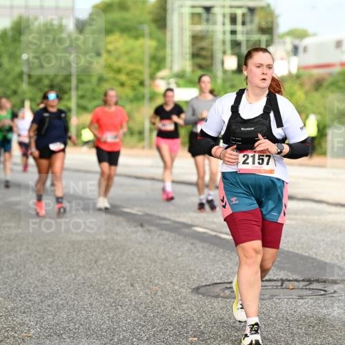 06.09.2026 - CURREX Alsterlauf Dr. Thomas Lammeyer http://msf.ph/oto/10143487 06.09.2026 10:14:09 Laufen 2157 meine-sportfotos.de