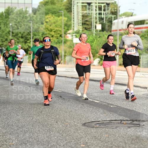 06.09.2026 - CURREX Alsterlauf Dr. Thomas Lammeyer http://msf.ph/oto/10143506 06.09.2026 10:14:11 Laufen 4857, 6321, 2656, 2872, 3421, 17, 22 meine-sportfotos.de