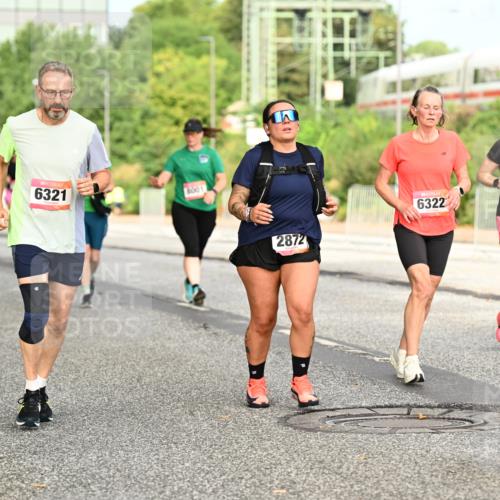 06.09.2026 - CURREX Alsterlauf Dr. Thomas Lammeyer http://msf.ph/oto/10143521 06.09.2026 10:14:13 Laufen 6321, 8001, 2872, 6322, 8917, 3 meine-sportfotos.de