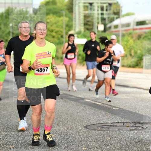 06.09.2026 - CURREX Alsterlauf Dr. Thomas Lammeyer http://msf.ph/oto/10143569 06.09.2026 10:14:18 Laufen 4857, 4134, 2656 meine-sportfotos.de
