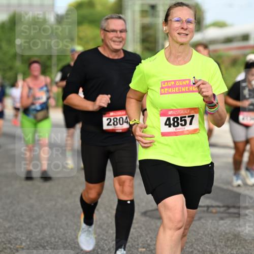 06.09.2026 - CURREX Alsterlauf Dr. Thomas Lammeyer http://msf.ph/oto/10143578 06.09.2026 10:14:19 Laufen 2804, 4857 meine-sportfotos.de