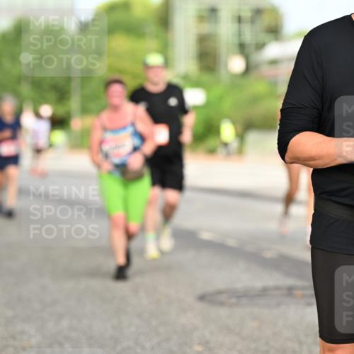 06.09.2026 - CURREX Alsterlauf Dr. Thomas Lammeyer http://msf.ph/oto/10143592 06.09.2026 10:14:21 Laufen 2804 meine-sportfotos.de