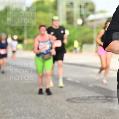 06.09.2026 - CURREX Alsterlauf Dr. Thomas Lammeyer http://msf.ph/oto/10143594 06.09.2026 10:14:21 Laufen 2 meine-sportfotos.de