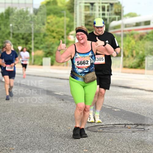 06.09.2026 - CURREX Alsterlauf Dr. Thomas Lammeyer http://msf.ph/oto/10143601 06.09.2026 10:14:22 Laufen 5662, 6305, 1297 meine-sportfotos.de