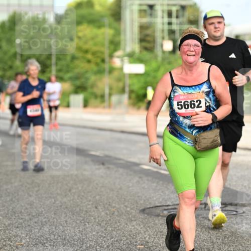 06.09.2026 - CURREX Alsterlauf Dr. Thomas Lammeyer http://msf.ph/oto/10143611 06.09.2026 10:14:23 Laufen 5662 meine-sportfotos.de